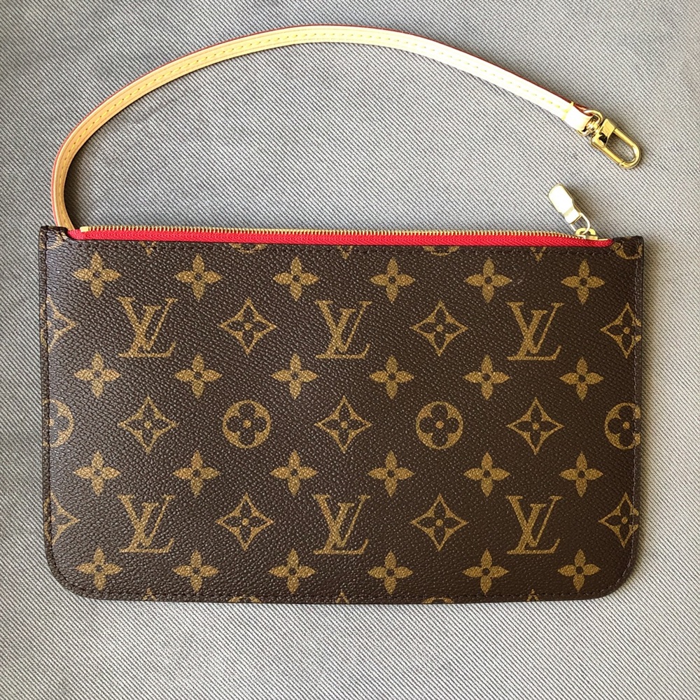 🌟SOLD🌟Louis Vuitton Neverfull MM Pochette Mono